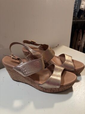 Ugg Metallic Gold Cork Wedge Sandals - Women's Slingback